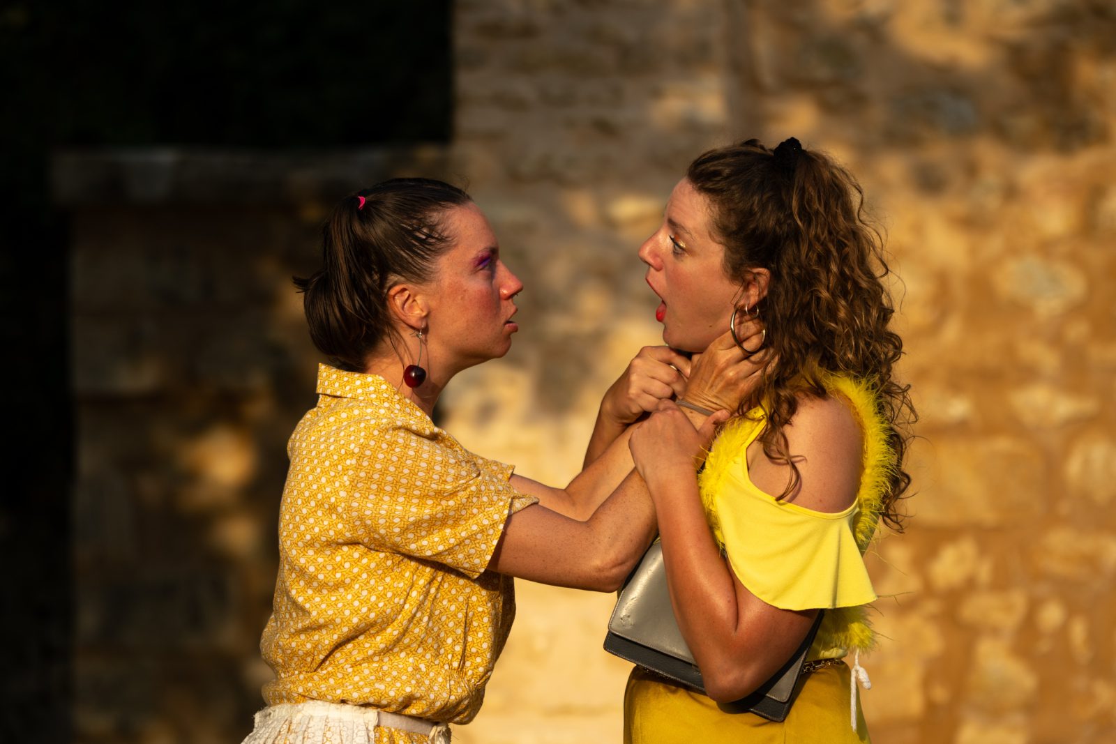 Naïma Perlot-Lhuillier & Alba Porte Au jardin de la tour de Saint-Sauvant Mardi 12 août